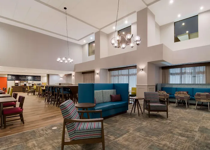Hotel with pool: Hampton Inn Wilson Downtown